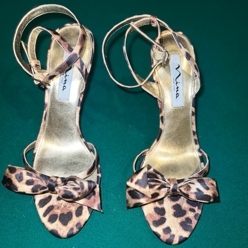 Cheetah print with a bow detail heels.